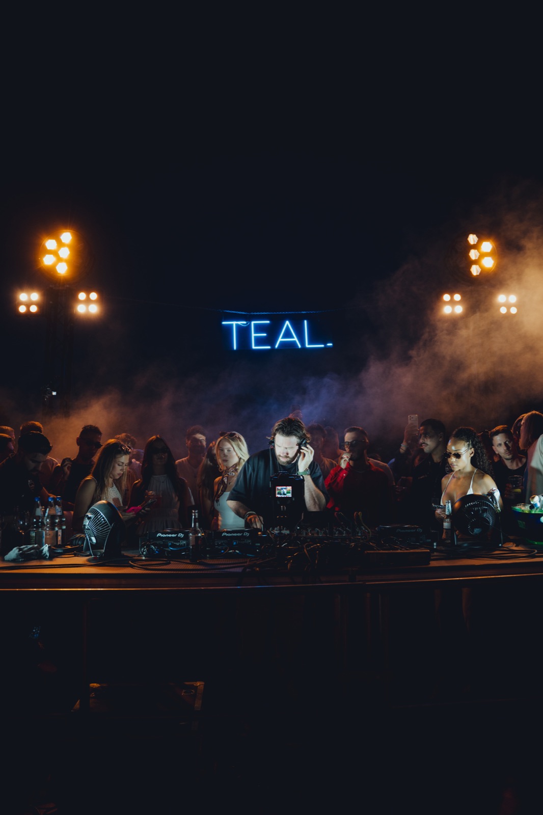 TEAL Festival Bühne mit Publikum